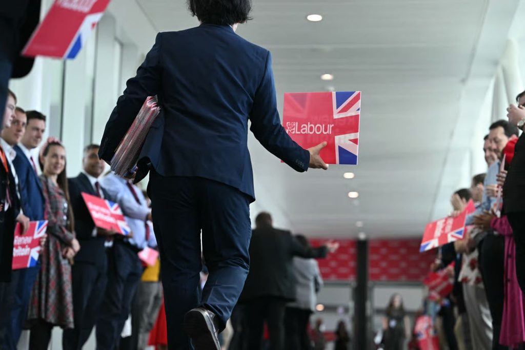 Lobimi politik po bëhet gjithnjë e më i shtrenjtë në Britani, mijëra paund vetëm për të hyrë në konferencat e partive