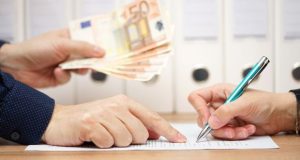 Investimet e huaja u rritën me 12% në tremujorin e parë, energjia dhe teknologjia kryesojnë sektorët