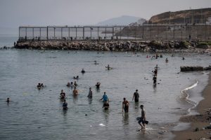 Sánchez shmang akuzat ndaj Marokut për krizën në Ceuta, por përballet me presion politik në Spanjë