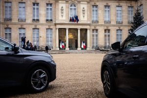 Zgjedhjet presidenciale në Francë ndezin “betejën e ideve”, think tank-et synojnë të ndikojnë te kandidatët për 2027