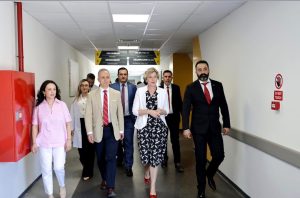Trombektomia tashmë në QSUT, shërbimi do të ofrohet 24 orë për pacientët me insult ishemik