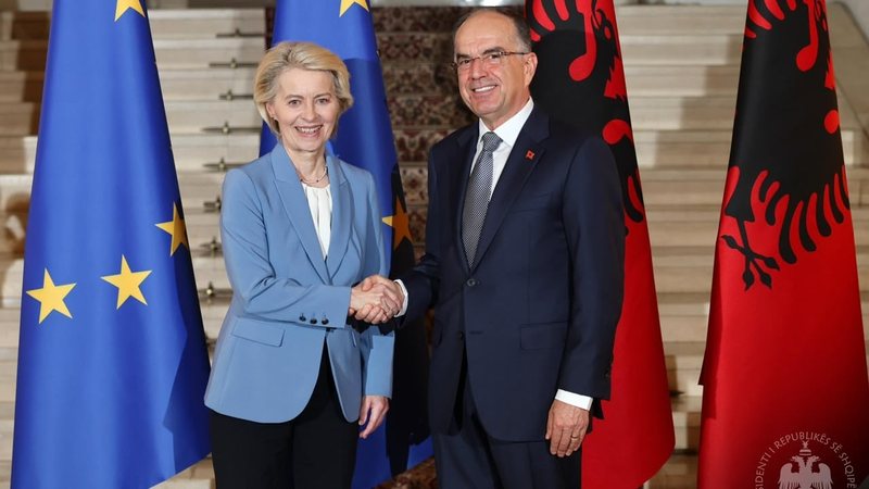 Begaj takim me Von der Leyen: Anëtarësimi në BE mbetet objektivi strategjik i vendit