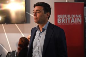 Brexit rikthehet në debat, Burnham nuk përjashton anëtarësimin e Britanisë në BE