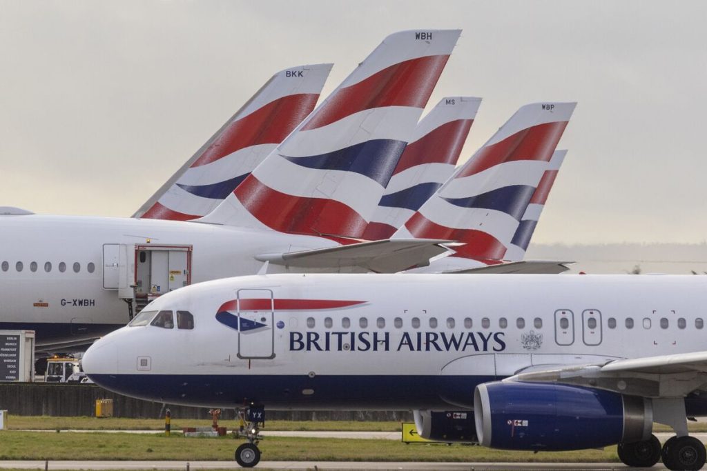 Britani, rinisin fluturimet: Disa aeroporte ishin bllokuar pas defektit në kontrollin e trafikut