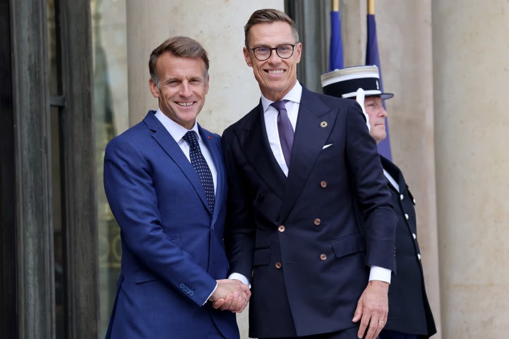 Finlanda i bashkohet nismës franceze për forcimin e parandalimit bërthamor europian