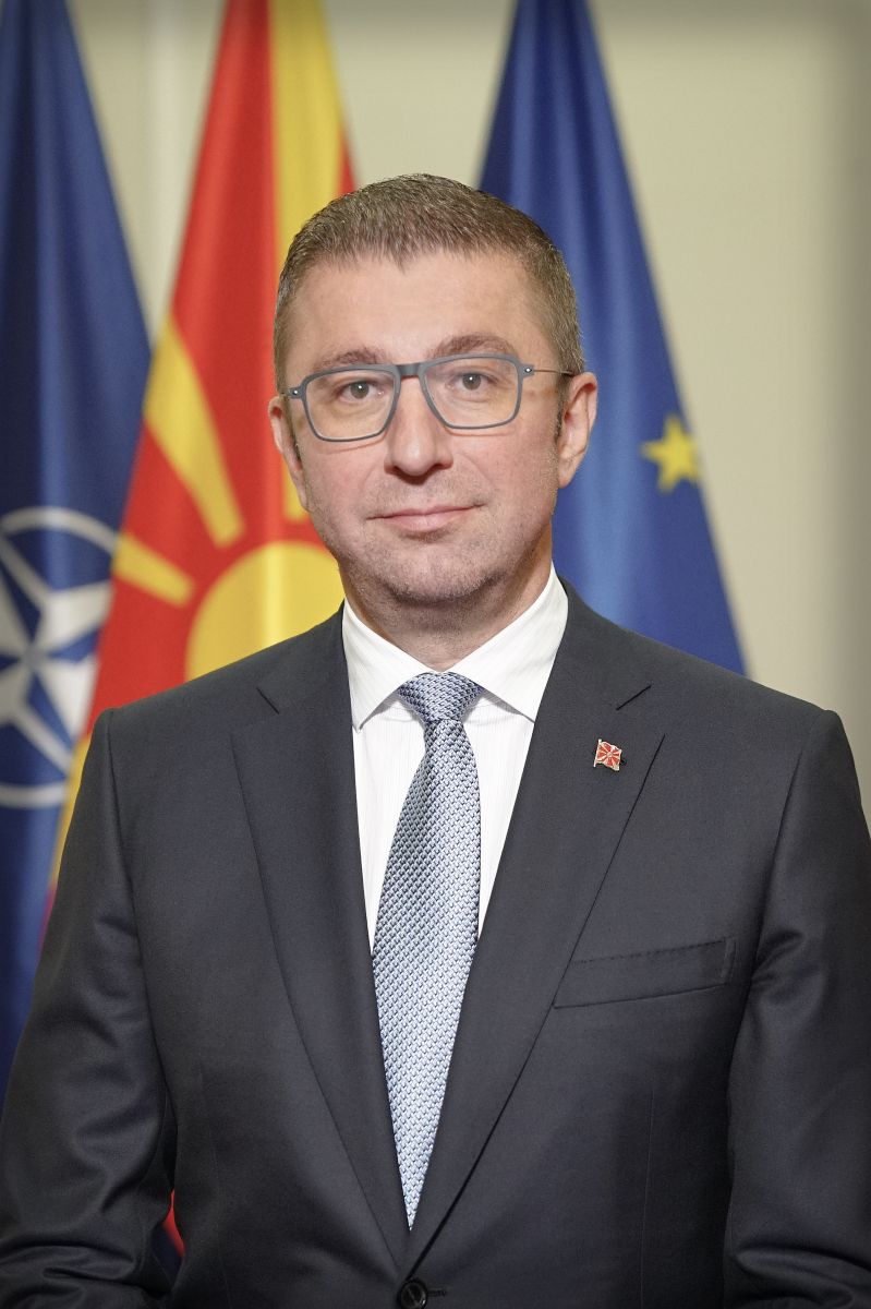 Mickoski mesazh nga Nju Jorku: Shqiptarët dhe maqedonasit janë një familje e madhe