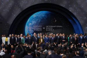 Samiti i hapësirës në Francë, Macron kërkon autonomi evropiane