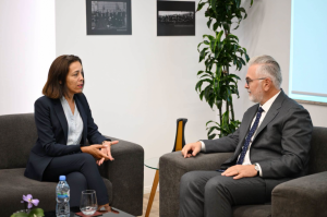 Ambasadorja e BE-së takon Toni Gogun: Besimi te drejtësia, thelbësor për të ardhmen evropiane të Shqipërisë