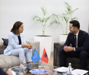 Ambasadorja e BE-së takon ministrin Malaj: Financat kanë rol kyç në procesin e anëtarësimit