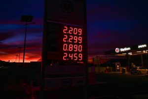 Franca nxjerr 450 milionë euro të tjera për karburantet, zgjat subvencionet deri në fund të vitit