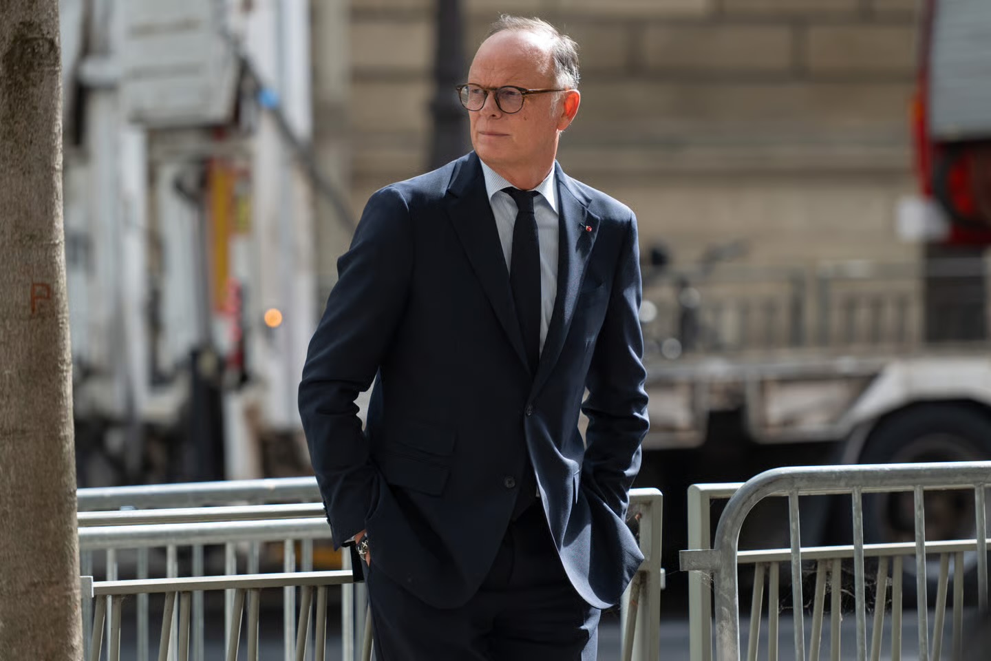 Francë, Philippe propozon rritjen e moshës së pensionit në 65 vjeç