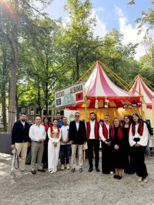 Shqipëria dhe Kosova prezantojnë së bashku traditat shqiptare në Festivalin e Ambasadave në Hagë