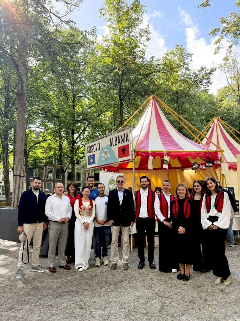 Shqipëria dhe Kosova prezantojnë së bashku traditat shqiptare në Festivalin e Ambasadave në Hagë