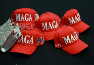 Grupet franceze përjashtohen nga fondet pro-MAGA të SHBA-së