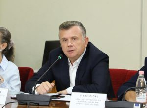 Balla: Në botën demokratike percaktimi i pagave është kompetencë e Parlamentit, jo e gjykatave