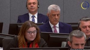 Mbrojtja e Thaçit e quan “marrëzi ligjore” dosjen e prokurorisë, kërkon lirimin e tij