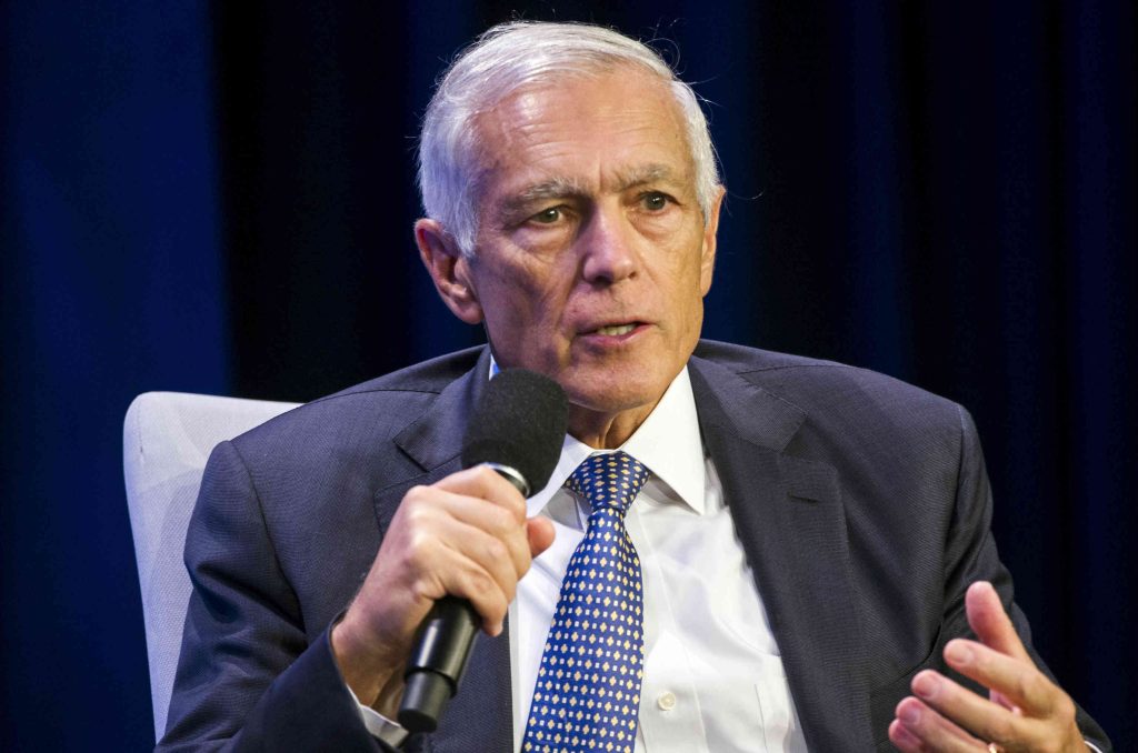 Wesley Clark: Mes shqiptarëve ndihem si në familje, guximi juaj solli ndryshimin në 1999