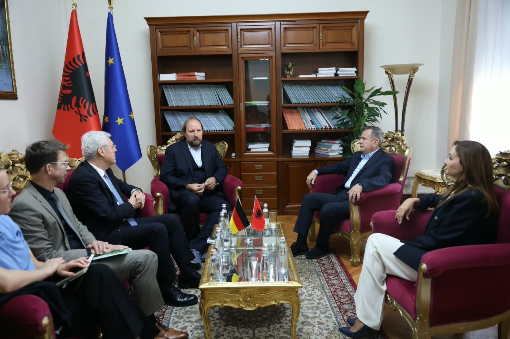 Balla takim me Anton Hofreiter: Mirënjohje Gjermanisë për mbështetjen në rrugëtimin europian të Shqipërisë