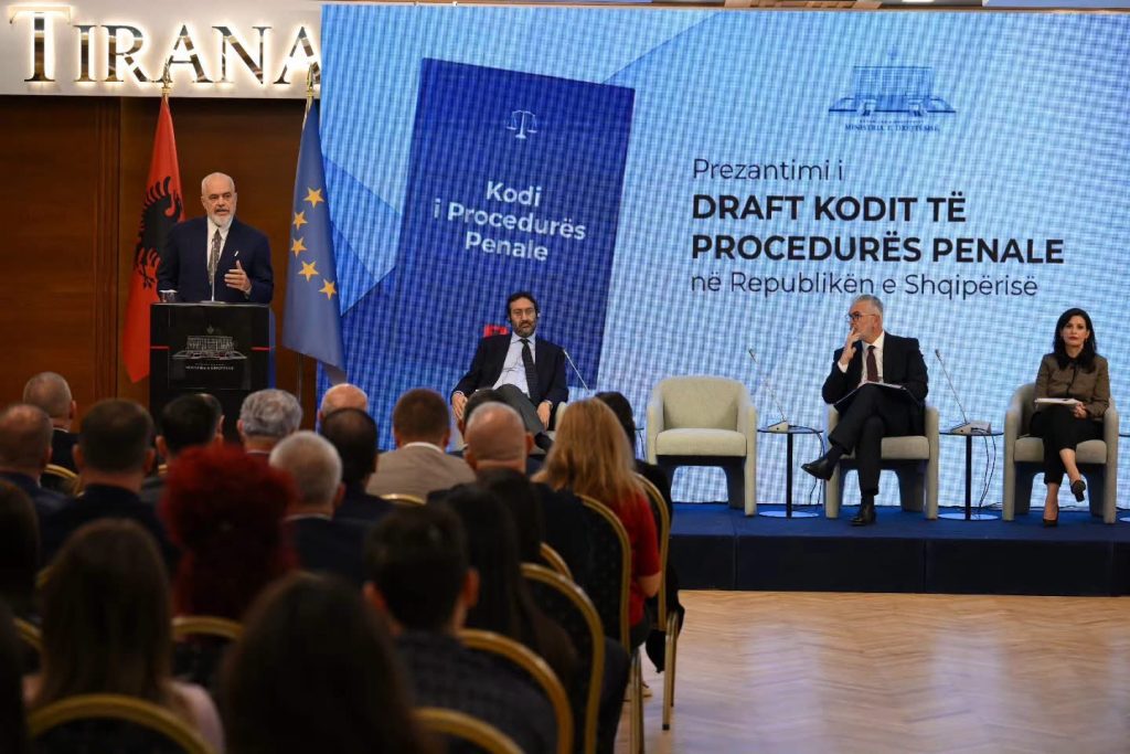 Rama: Telefonat nuk hapen pa vendim gjykate, fund “gjyqit në pazar”