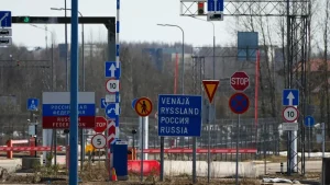 Finlanda përfundon gardhin 200 kilometra në kufirin me Rusinë: Duhet të jemi plotësisht të përgatitur