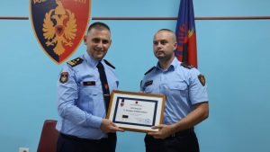 Hita vlerëson efektivët e Policisë në Fier, gradon ish-shefin e Stacionit të Roskovecit: Të shpëtosh jetë është modeli që duhet ndjekur