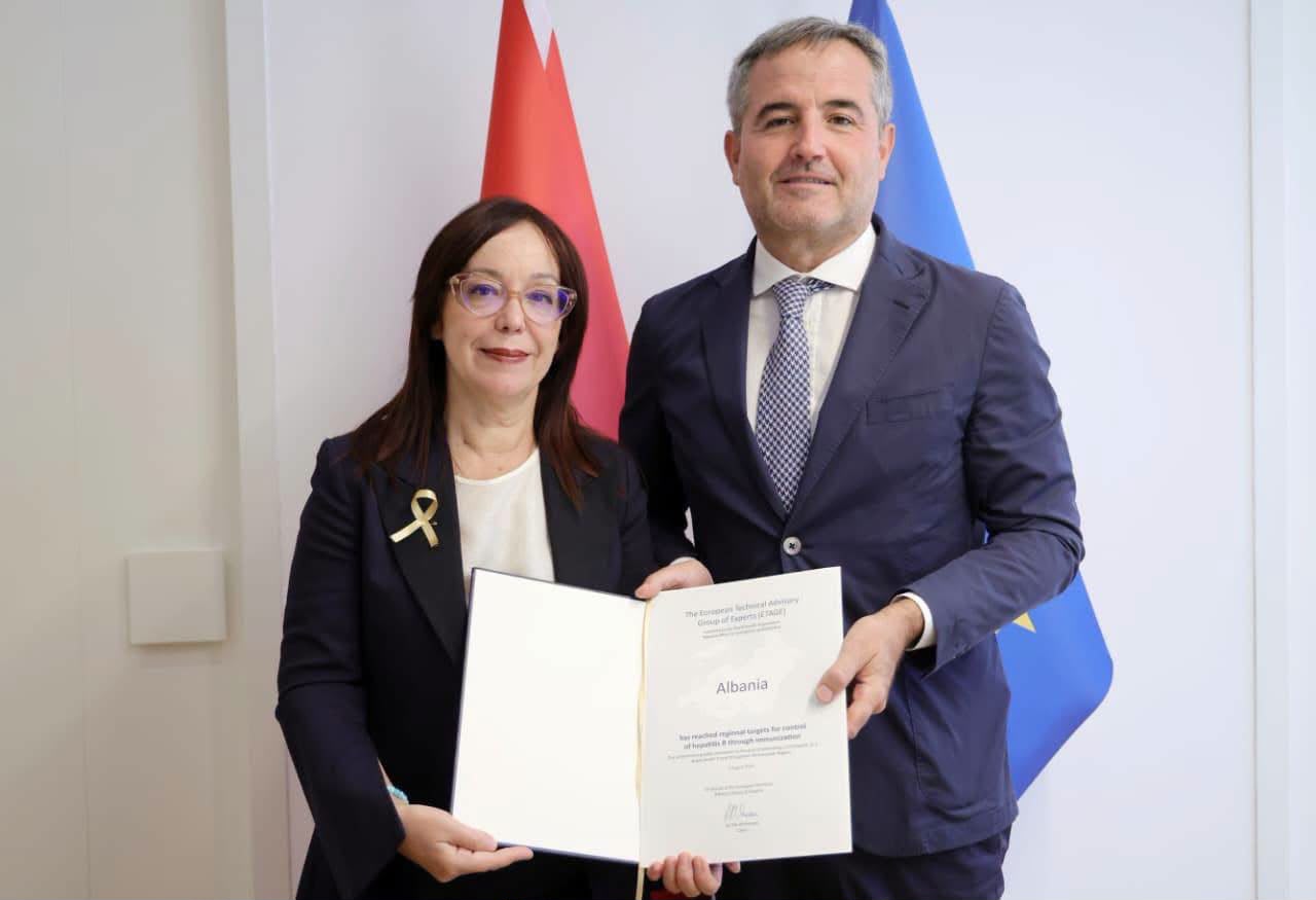 Shqipëria merr certifikatën europiane për kontrollin e hepatitit B përmes imunizimit