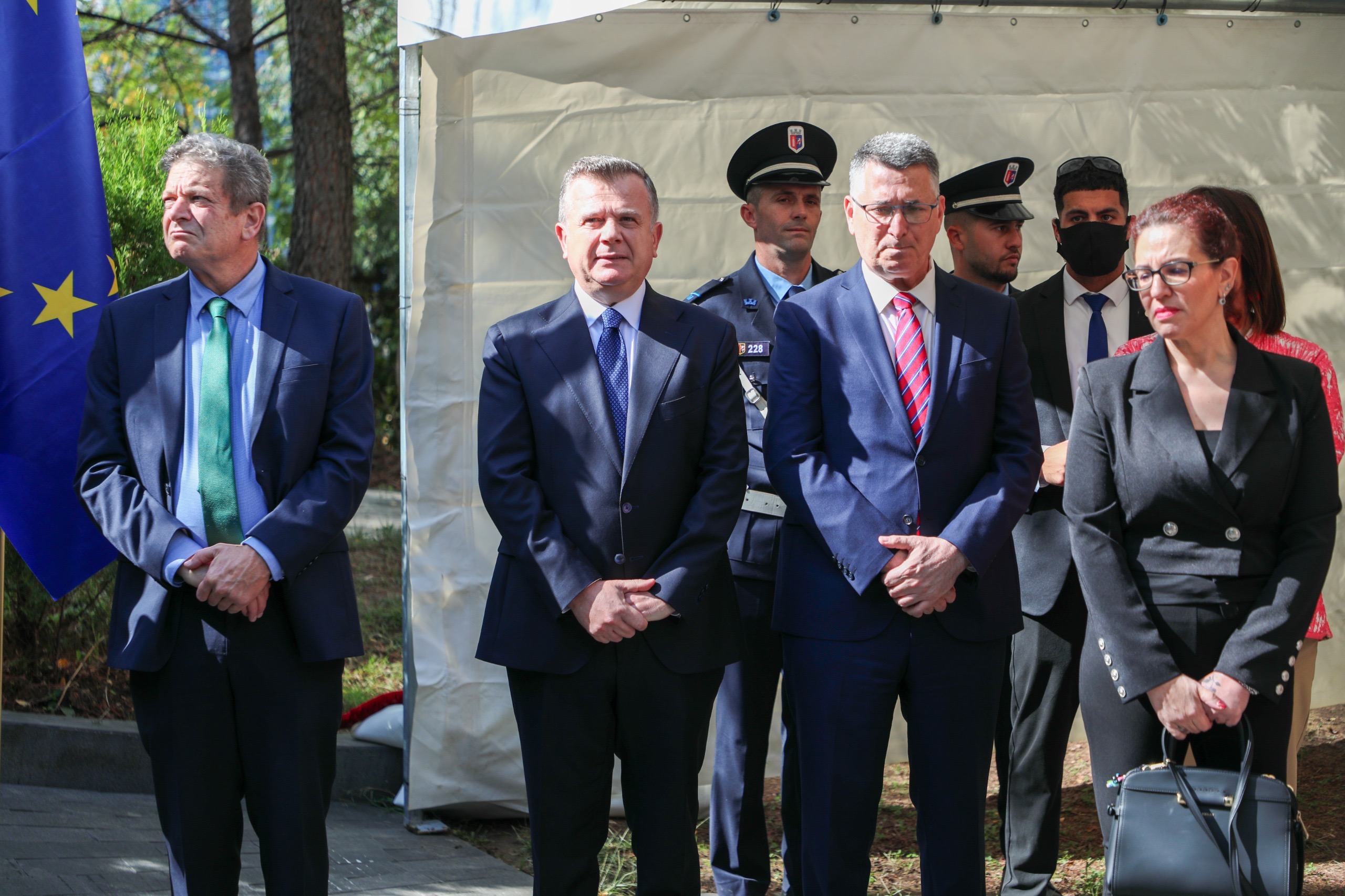 Balla dhe ministri izraelit Sa’ar homazhe te Memoriali i Holokaustit në Tiranë: Mirënjohje familjeve shqiptare që shpëtuan hebrenjtë