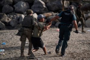 BE shqyrton pezullimin e përkohshëm të azilit në kriza migratore