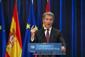 Feijóo premton ndryshime për abortin dhe eutanazinë, lë hapur koalicionin me Vox