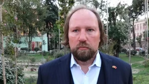 Hofreiter: Shqipëria mund t’i mbyllë negociatat në 2027, por korrupsioni mbetet sfidë
