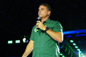 Flavio Bolsonaro kundërshton fitoren e Lulës, kërkon anulimin e balotazhit