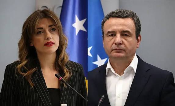 Albin Kurti merr komandën e revoltave në Shqipëri, flet në emër të studentëve
