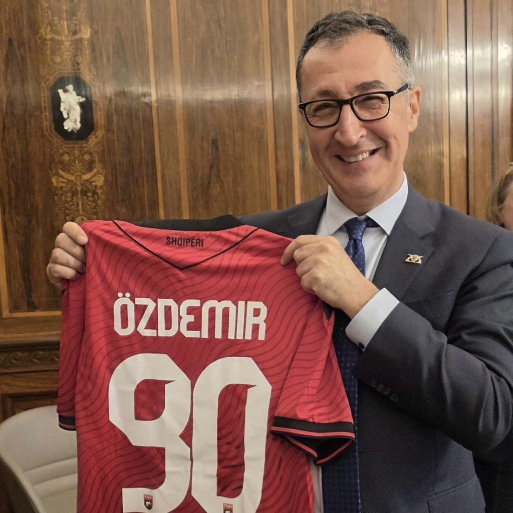 Balla: Forcojmë miqësinë dhe bashkëpunimin shqiptaro-gjerman edhe në nivel të landeve