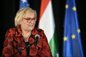 Presidentja e Kosovës kthen në Kuvend ligjin për Dhomat e Specializuara