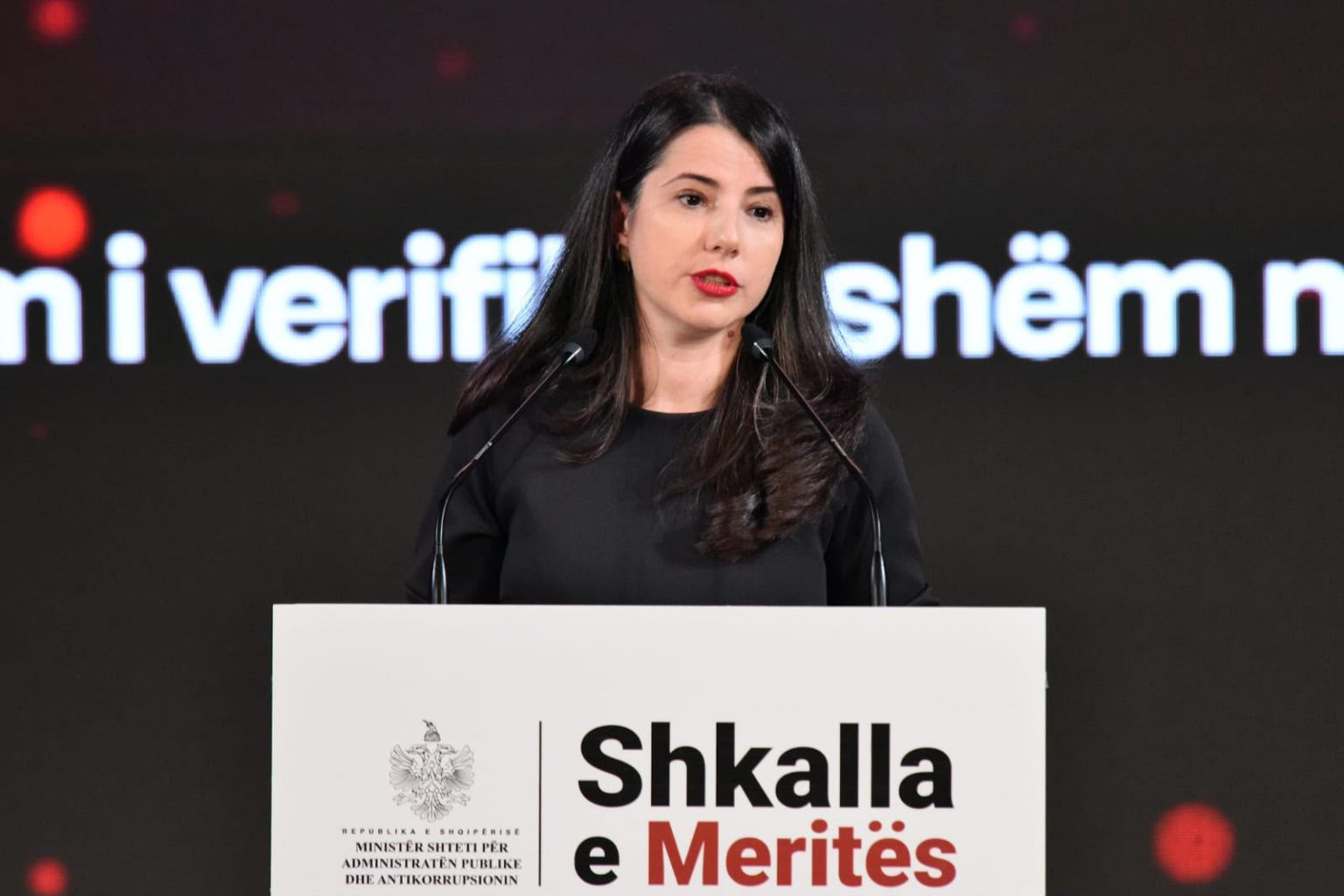 Pirdeni: Test kombëtar për punësimin në administratë, certifikata e vlefshme 4 vjet