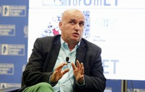 Në kërkim të negociatorit të paqes