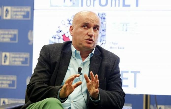 Në kërkim të negociatorit të paqes