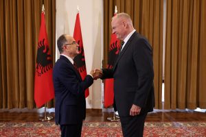 Protestat në Tiranë, diplomatët e SHBA-së, BE-së dhe Gjermanisë takojnë Begajn