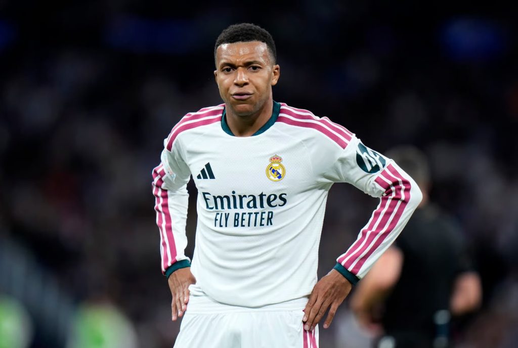 Mbappé humb sponsorë në Kinë pas videos për Mao Ce Dunin