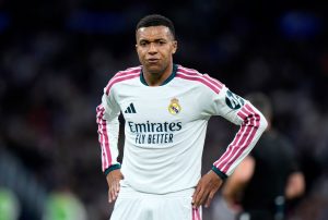 Mbappé humb sponsorë në Kinë pas videos për Mao Ce Dunin