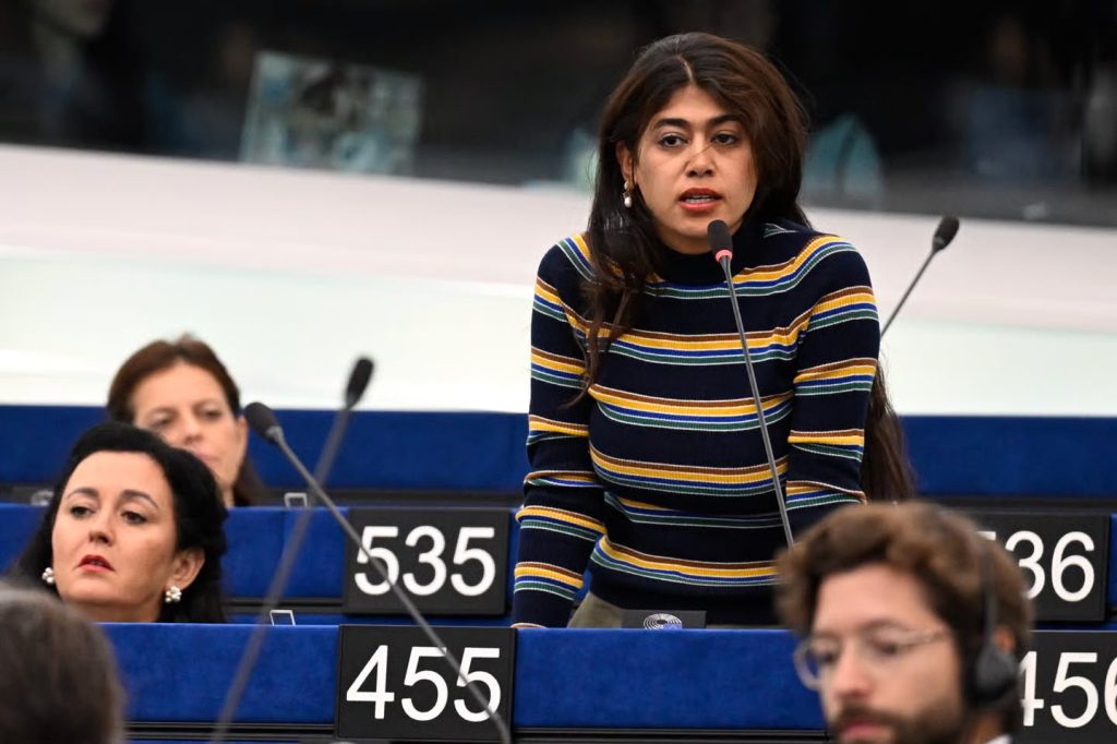 Përplasje në Parlamentin Evropian, Metsola dhe Rima Hassan debatojnë për flamujt e Izraelit dhe BE-së
