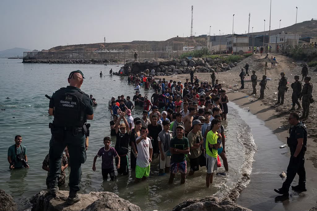 Kriza në Ceuta, agjencia e BE-së paralajmëron për të drejtat e emigrantëve