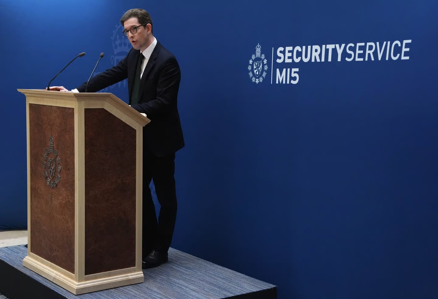 Alarm nga MI5: Inteligjenca artificiale mund të përdoret për armë biologjike