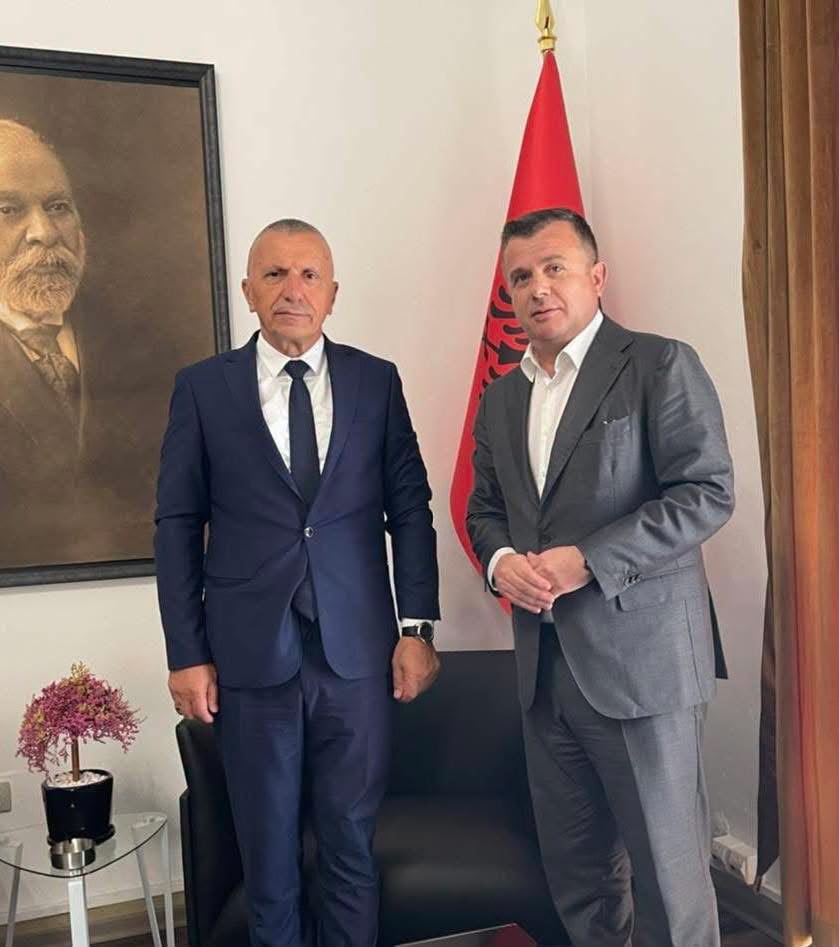Balla uron Shaip Kamberin për rizgjedhjen në Kuvendin e Serbisë