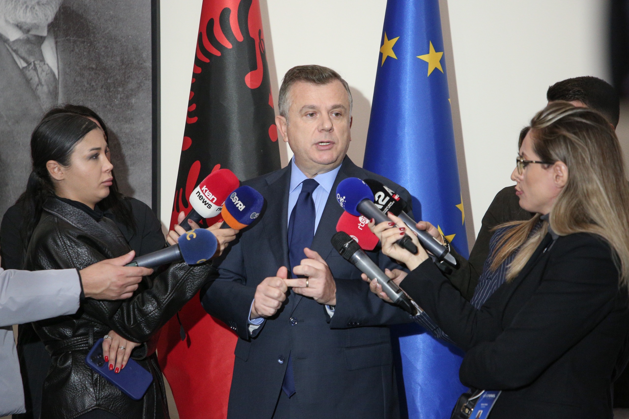 Balla: Të hapur për dialog, studentët të zgjedhin përfaqësuesit e tyre